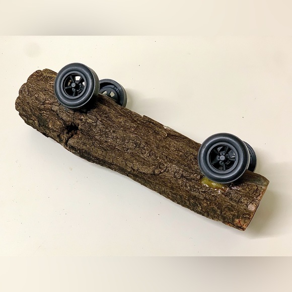 1980s Vintage Hand Crafted Homemade Wooden Tree Log Pinewood Derby Race Car - Picture 11 of 12